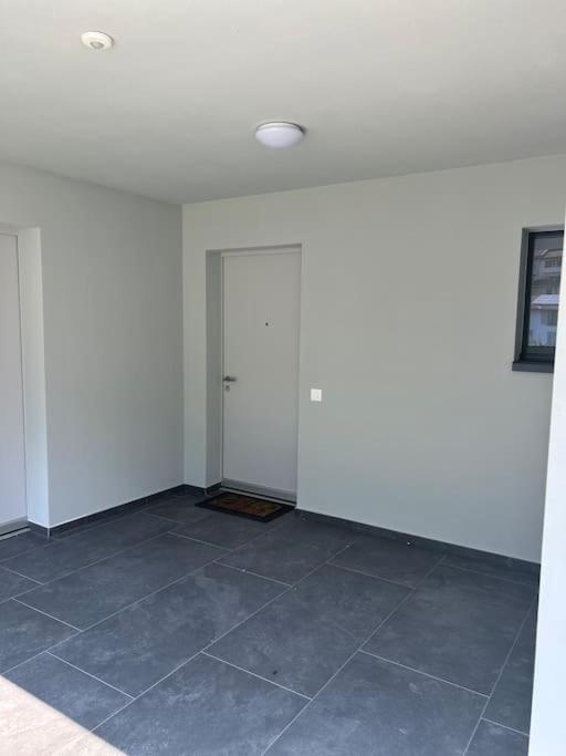 Labpark Modern Apartment Melano Exterior foto